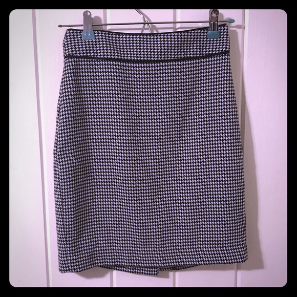 EUC Banana Republic Houndstooth Pencil Skirt 00P - Picture 2 of 6